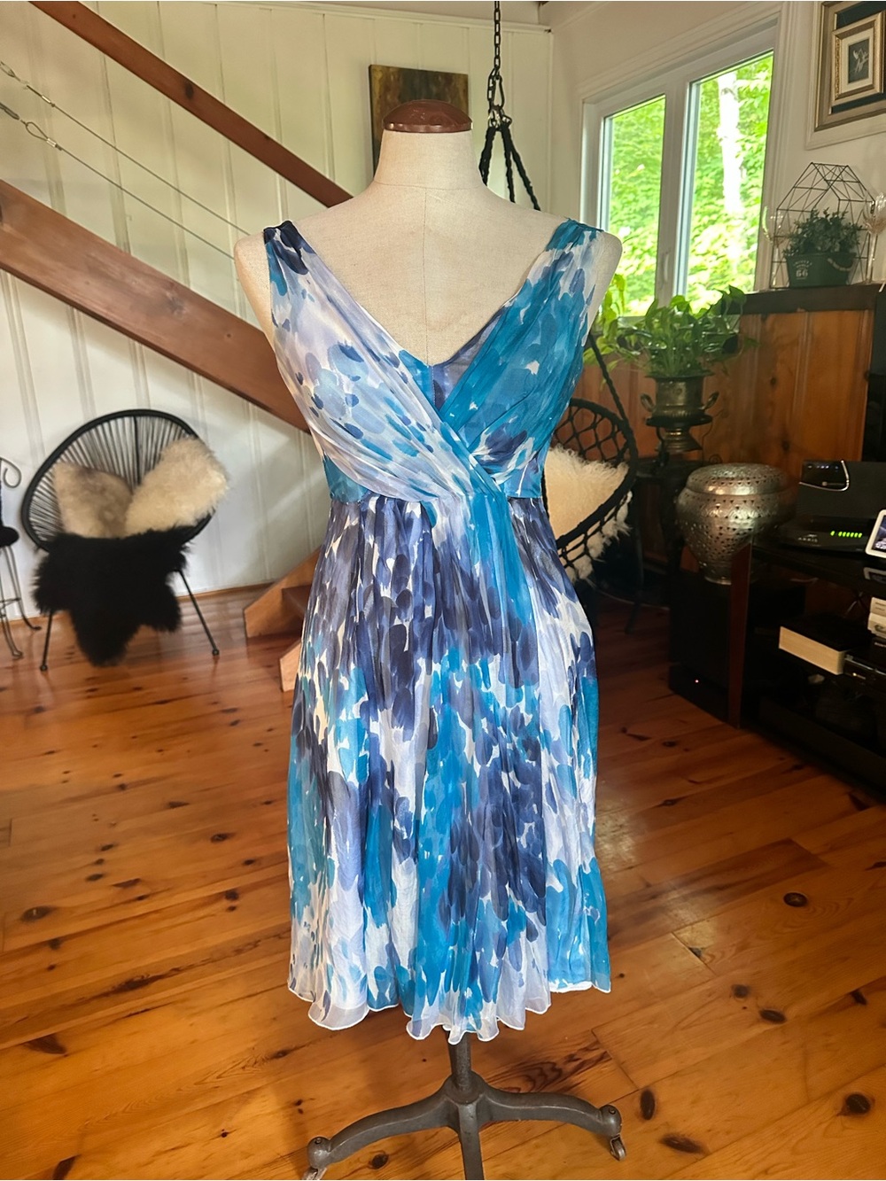 Blue Watercolor light and fluffy V-Neck Sleeveless Dress